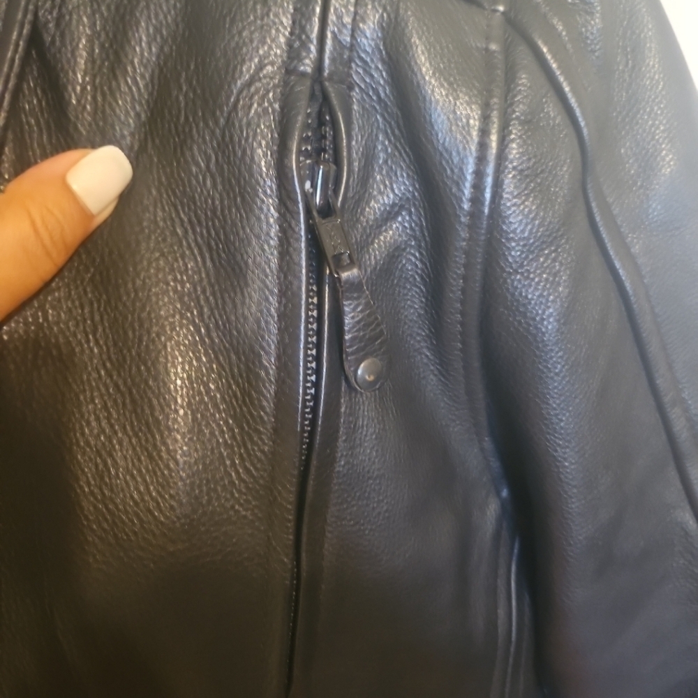 Vintage First Classics Women’s Black Leather Biker Jacket L–Thinsulate, Full zip - Picture 4 of 16
